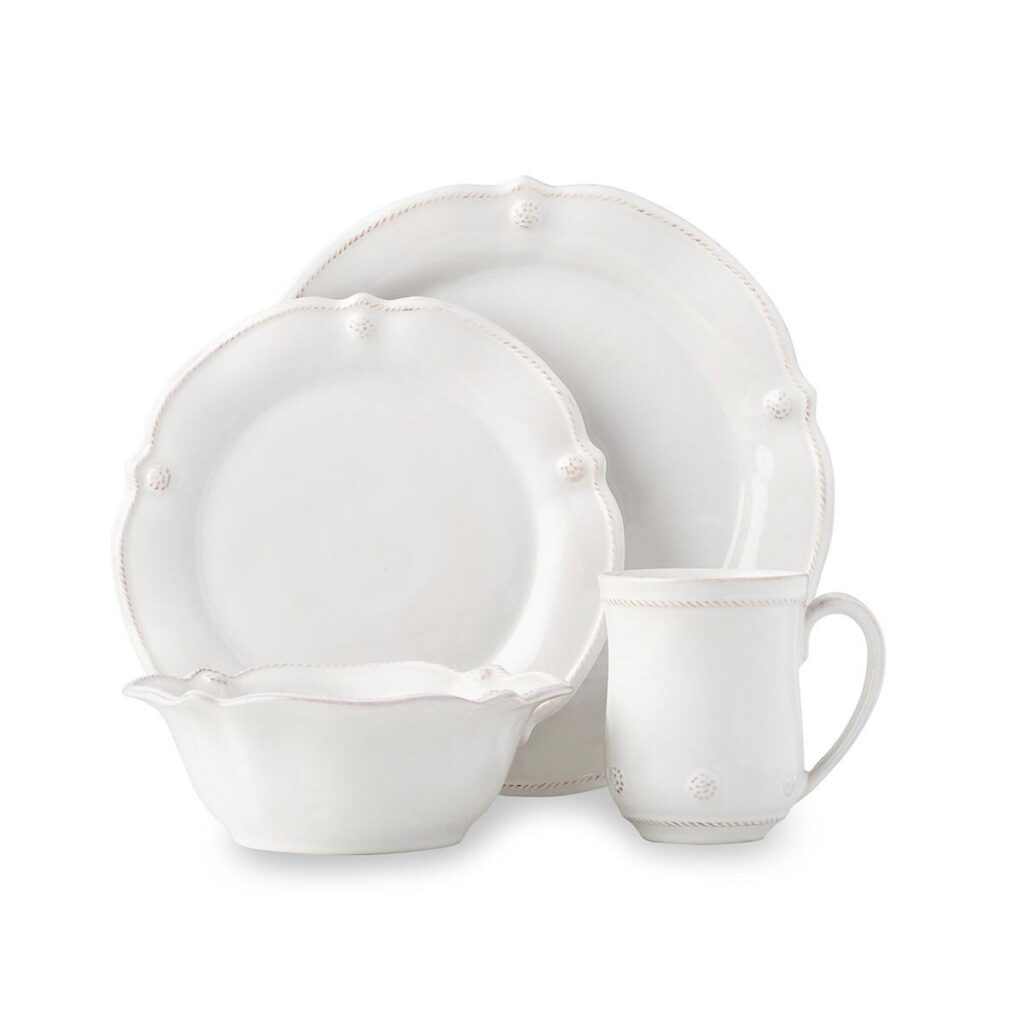 Graceful White Flared Four Piece Dinnerware Set